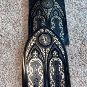 Authentic Brand New Kat Von D Saint &Sinner pallet